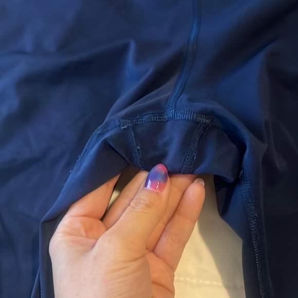 7 Under Armour Capri Leggings, Large - Picture 6 of 17